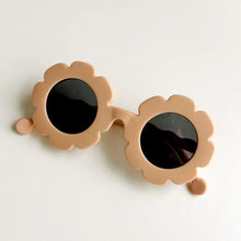 Load image into Gallery viewer, Flower Flexible Frame Sunglasses